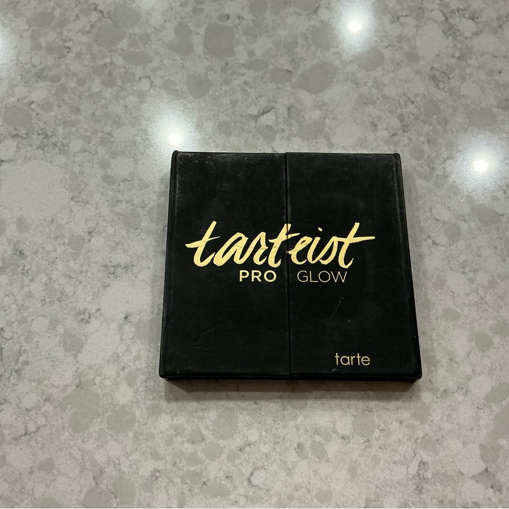 Tarte Tarteist Pro Glow Black and Gold Palette